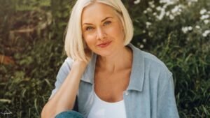 Daily Habits That Naturally Support Hormone Balance for Women 40+ for Healthy Aging