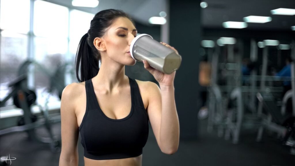 How Protein Shakes Help With Weight Loss: Best Shakes for Beginners and Healthy Diet Tips